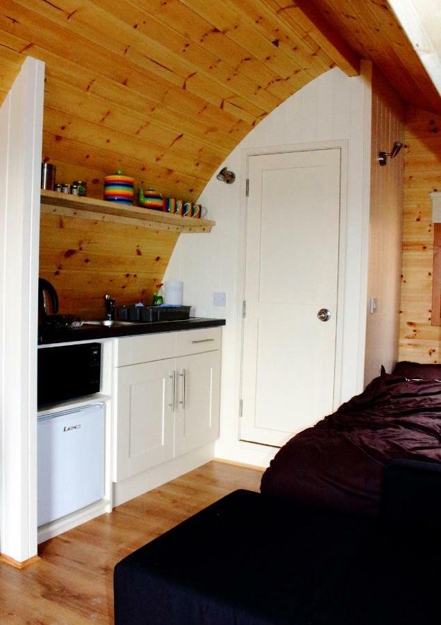 The Rainbow Pod Villa Milltown Malbay Eksteriør bilde