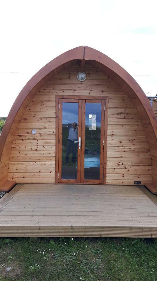 The Rainbow Pod Villa Milltown Malbay Eksteriør bilde