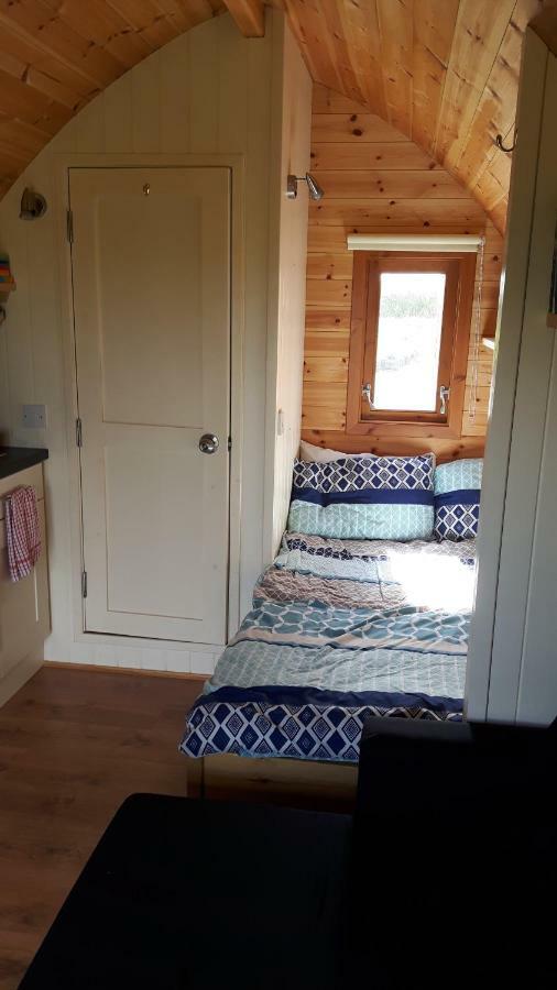 The Rainbow Pod Villa Milltown Malbay Eksteriør bilde