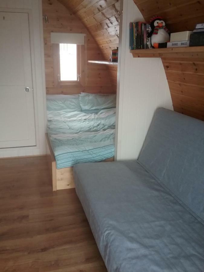 The Rainbow Pod Villa Milltown Malbay Eksteriør bilde
